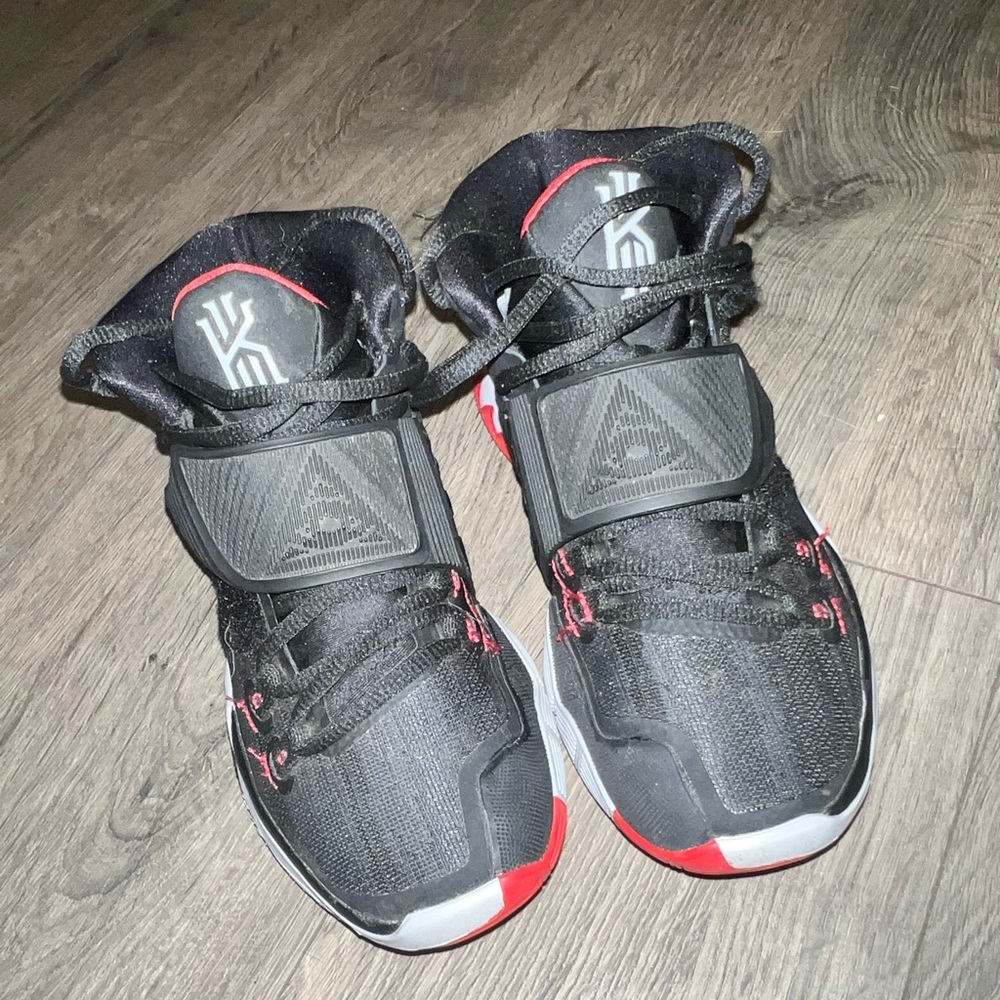 Kyrie 6 GS 'Bred'